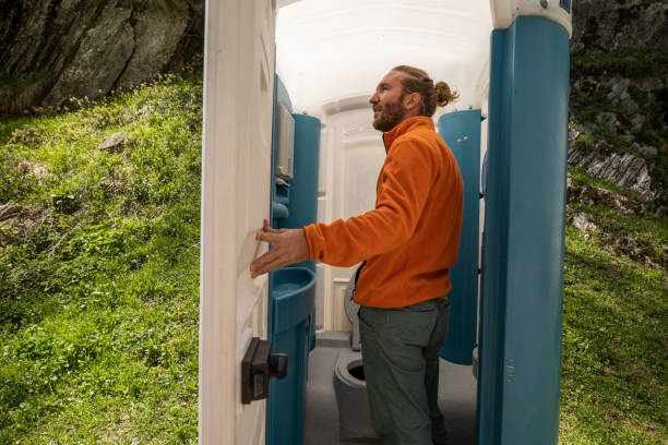 Best Porta potty delivery and setup  in Minnetrista, MN